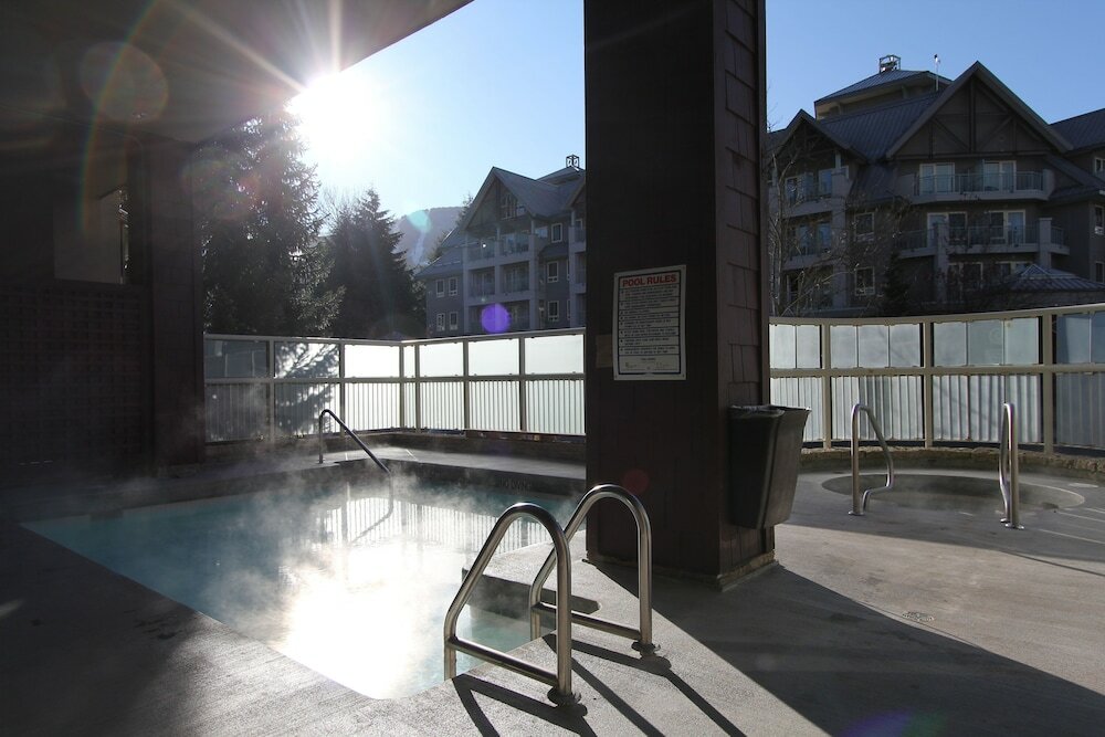 Фото Signature Condos by Whistler Retreats