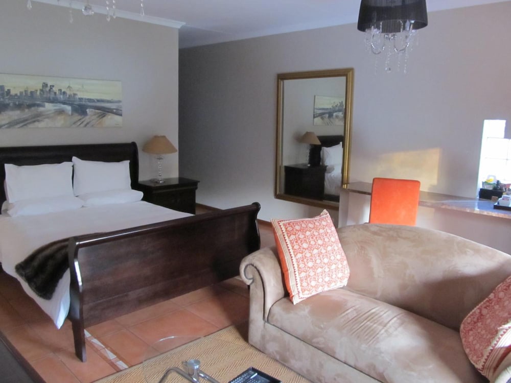 Фото Five A Morris