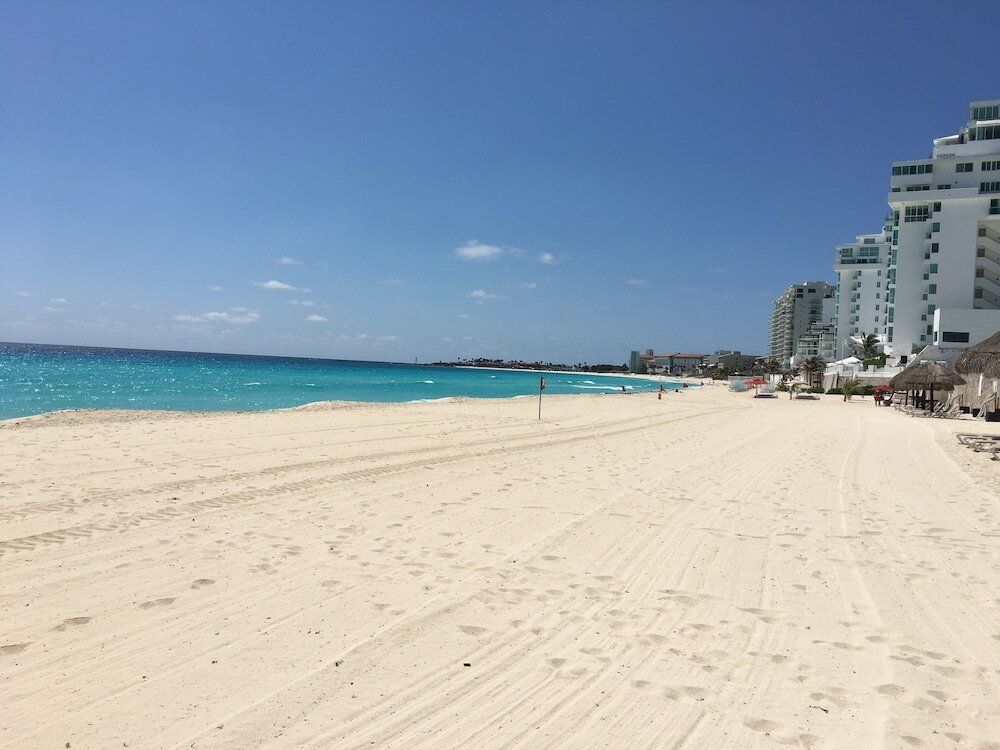 Фото Emporio Cancun