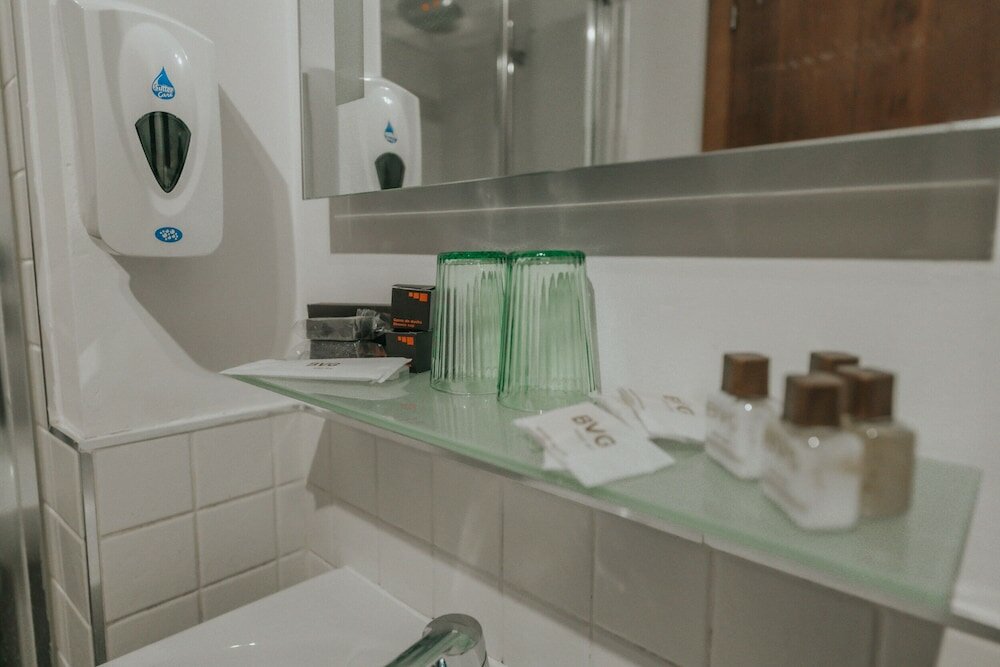 Фото Hotel Mercader de Sedas