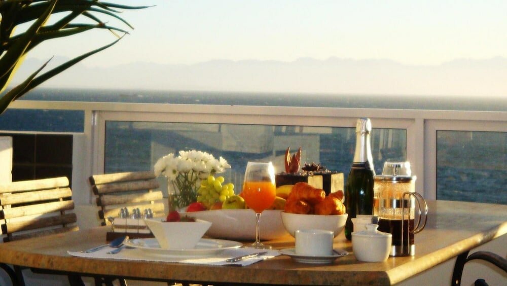 Фото Watercolours Studios