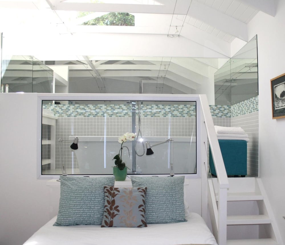 Фото Watercolours Studios