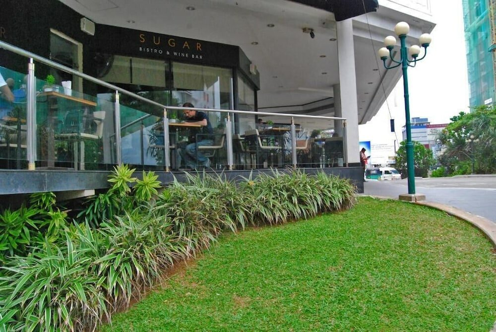 Фото Panoramic Holiday Apartment Seagull Complex - Colombo
