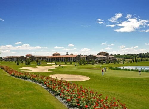 Гостиница Chervò Golf Apartments San Vigilio