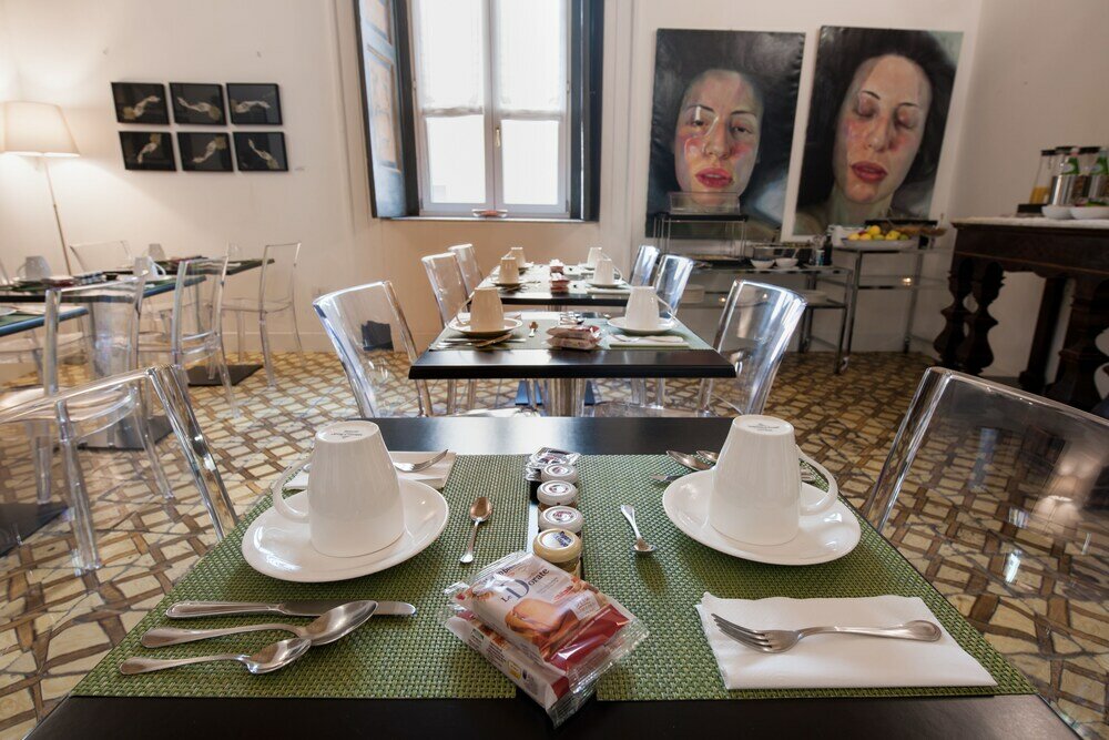 Фото Santa Chiara Boutique Hotel