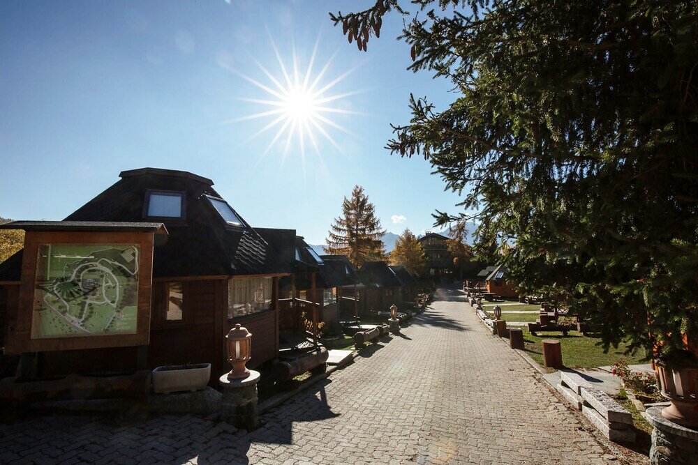 Фото DalaiLama Village