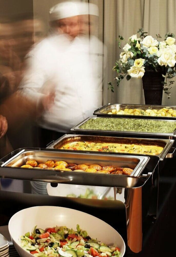 Фото Celtis Country Lodge and Restaurant