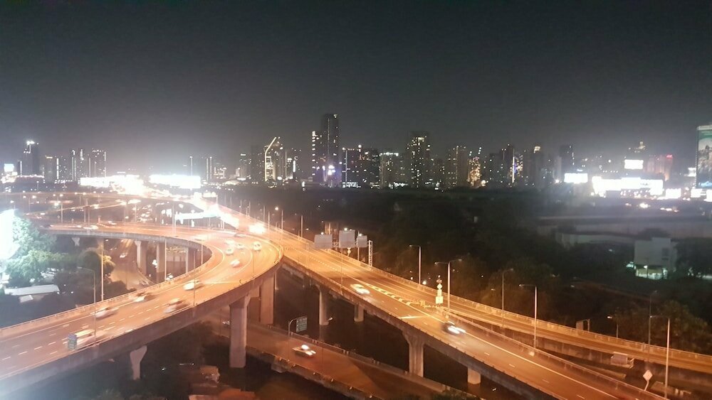 Hotel Interchange Tower Serviced Apartment, Bangkok, photo