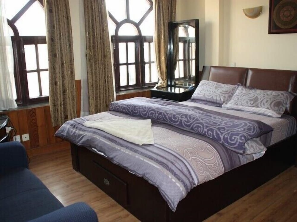 Фото Thamel Apartments Hotel