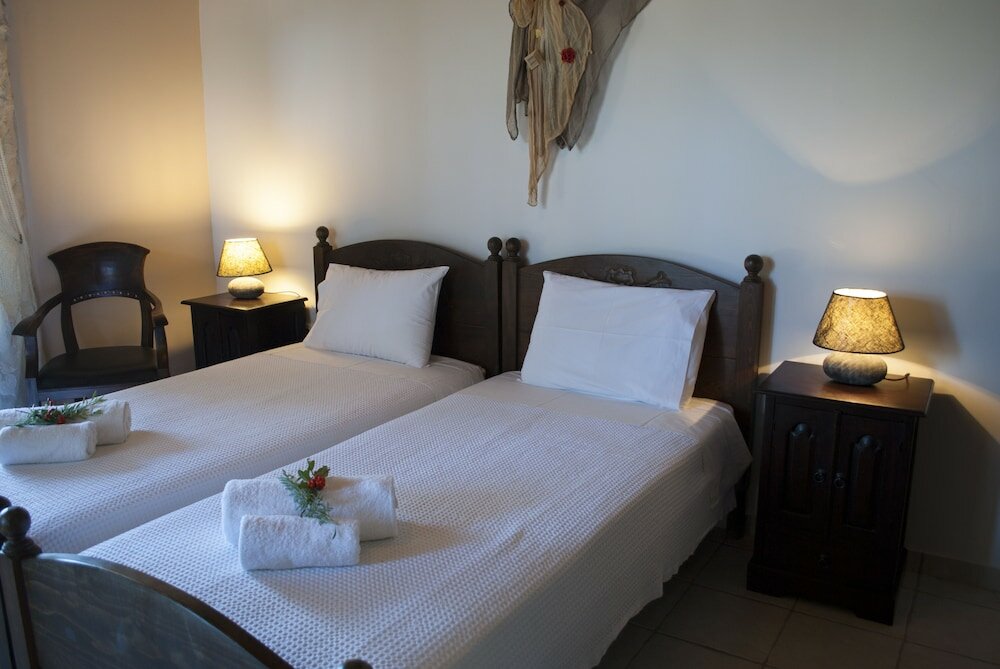 Фото Arethousa Villas