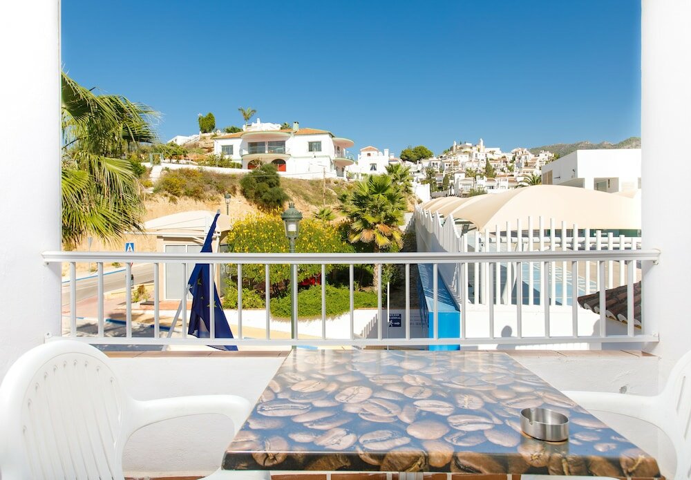 Фото Apartamentos Turísticos Almoraide