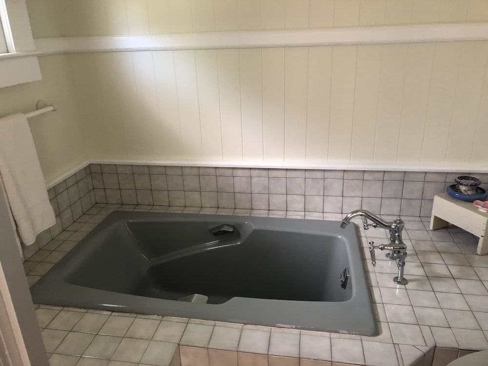 Фото Old Hawaiian B and B