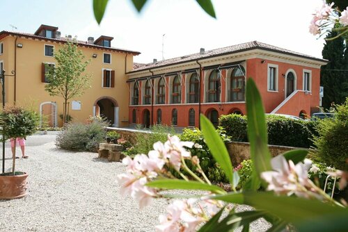 Внешний вид отеля Agriturismo La Filanda в Манерба-дель-Гарде, фото 1