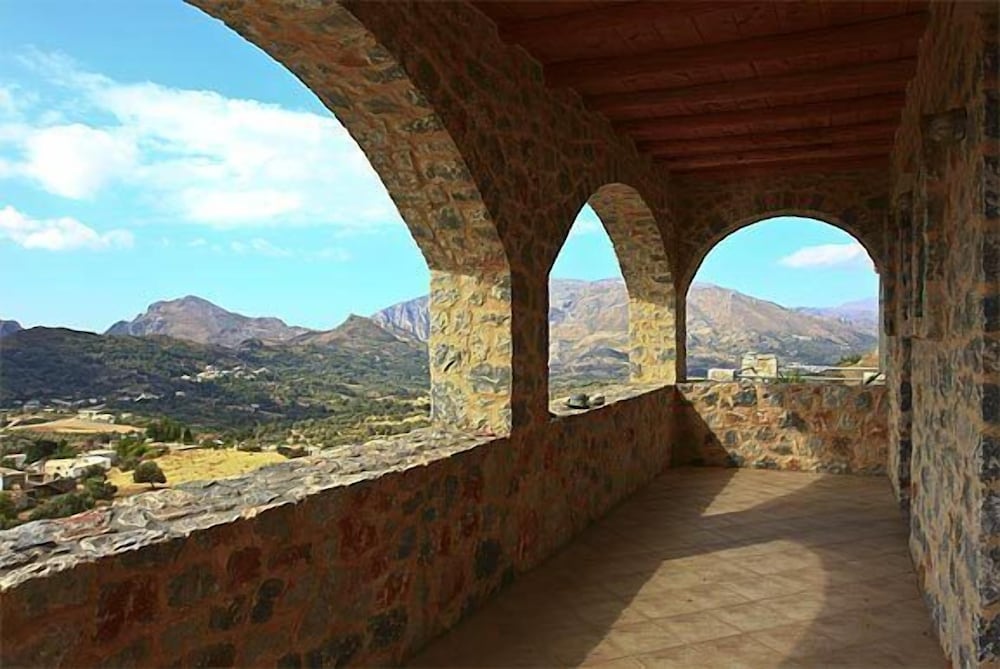 Фото Aoritis Villas