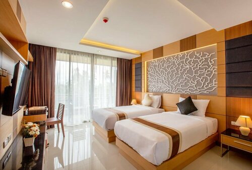 Гостиница Aqua Resort Phuket SHA Hotel