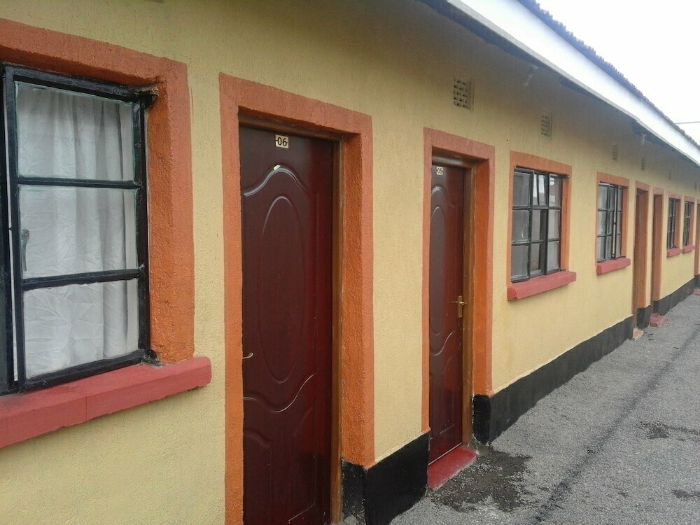 Hotel Sleepway Cottages, Nakuru, photo