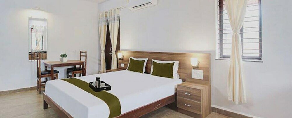 Фото Fabexpress Holiday Suites