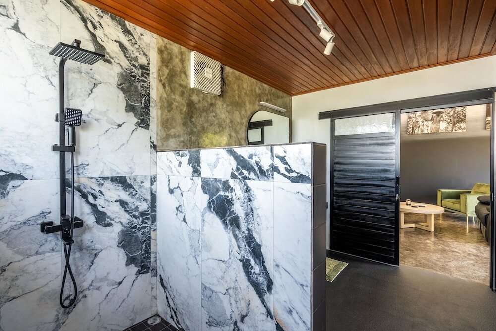 Фото Maple Ridge Ubud Villas