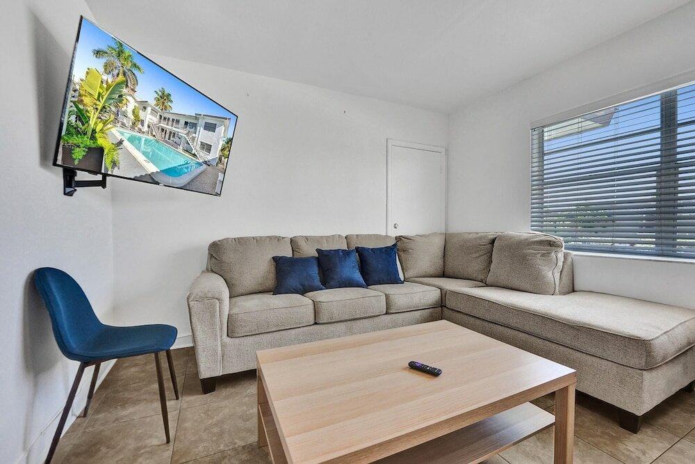 Фото Waves On Desoto