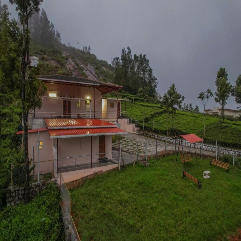 Фото Blue Nile Suits by Indostay