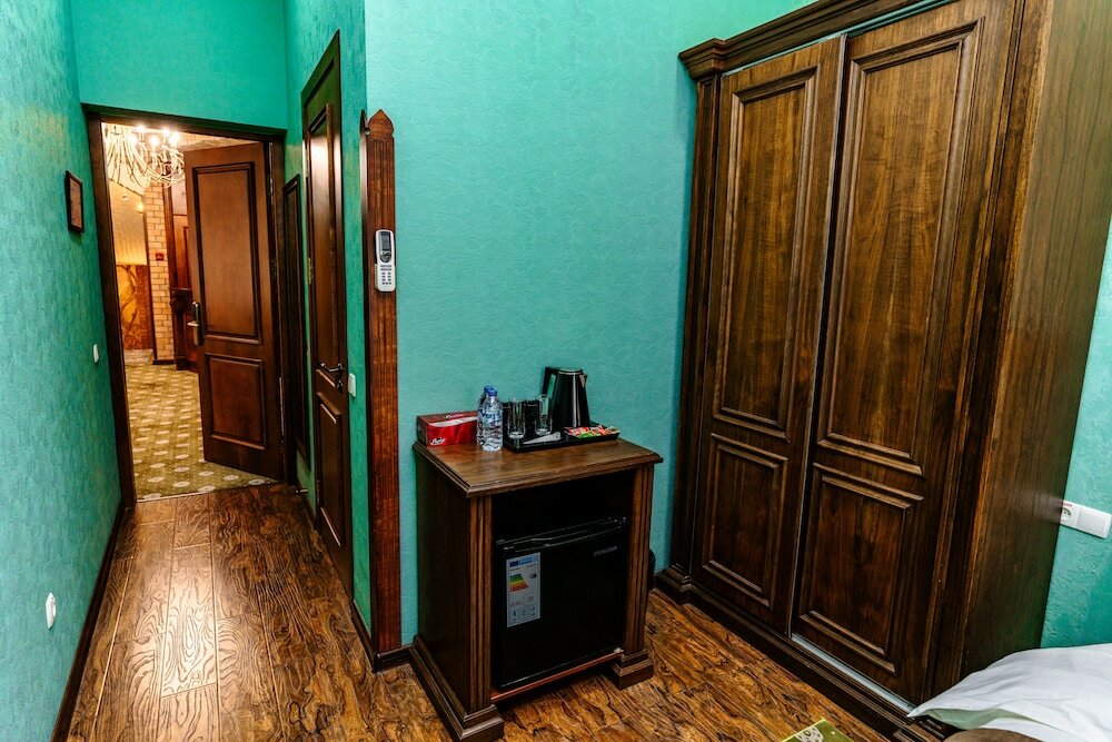 Фото Bagizagan Hotel