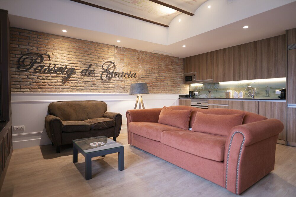 Фото Passeig de Gracia by Enjoybcn