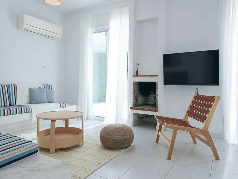 Гостиница Phaedrus Living: Azure Serenity Villa