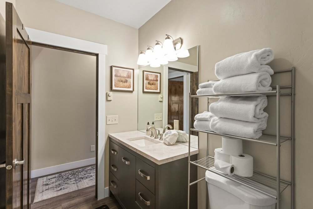 Фото The Yellowstone Hideaway Unit A