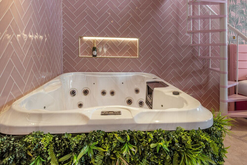 Фото Mischief Liverpool