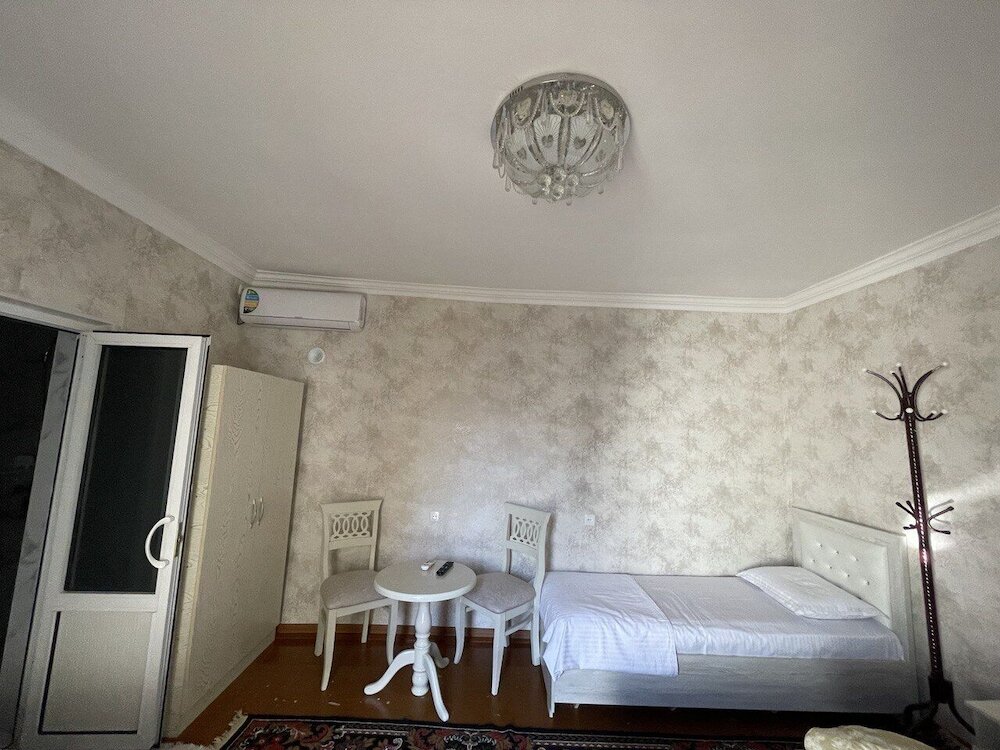 Фото Отель Isfandiyor