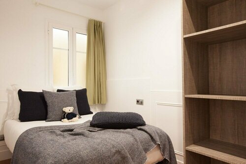 Гостиница Enjoybcn Fira Apartment в Барселоне
