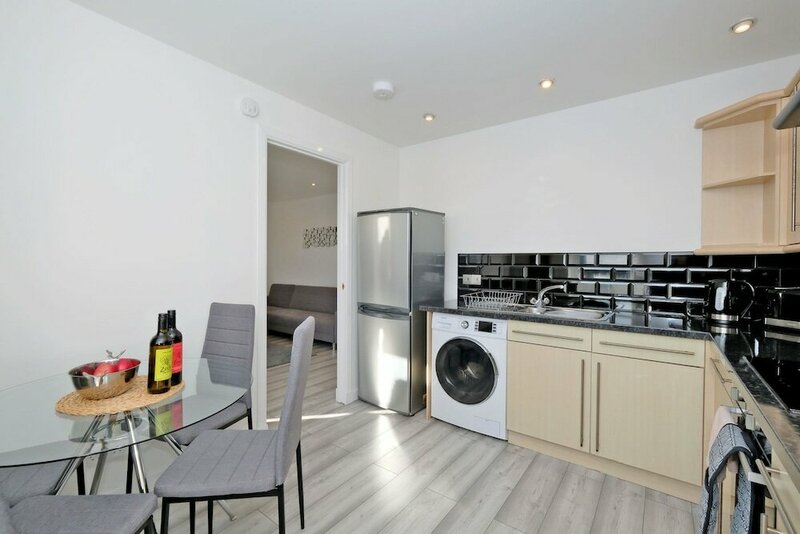 Апартаменты Orange Apartments - Belgrave Mansions