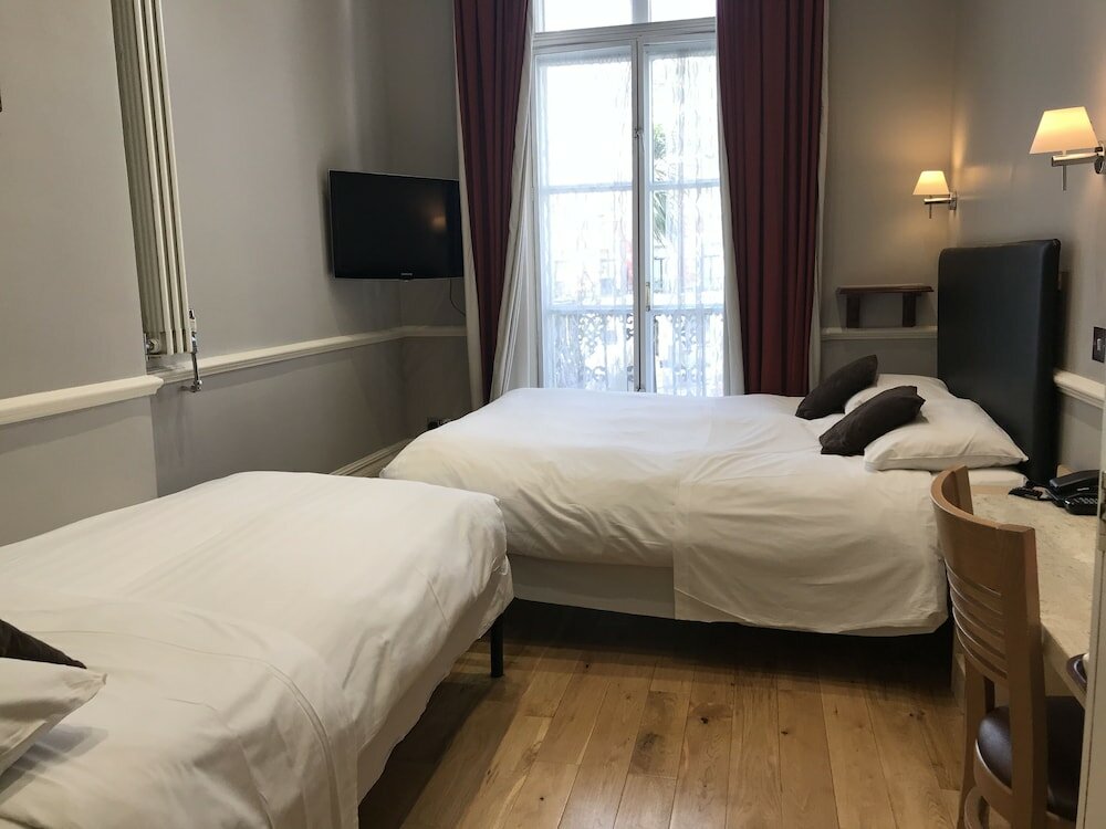 Фото Rhodes Hotel