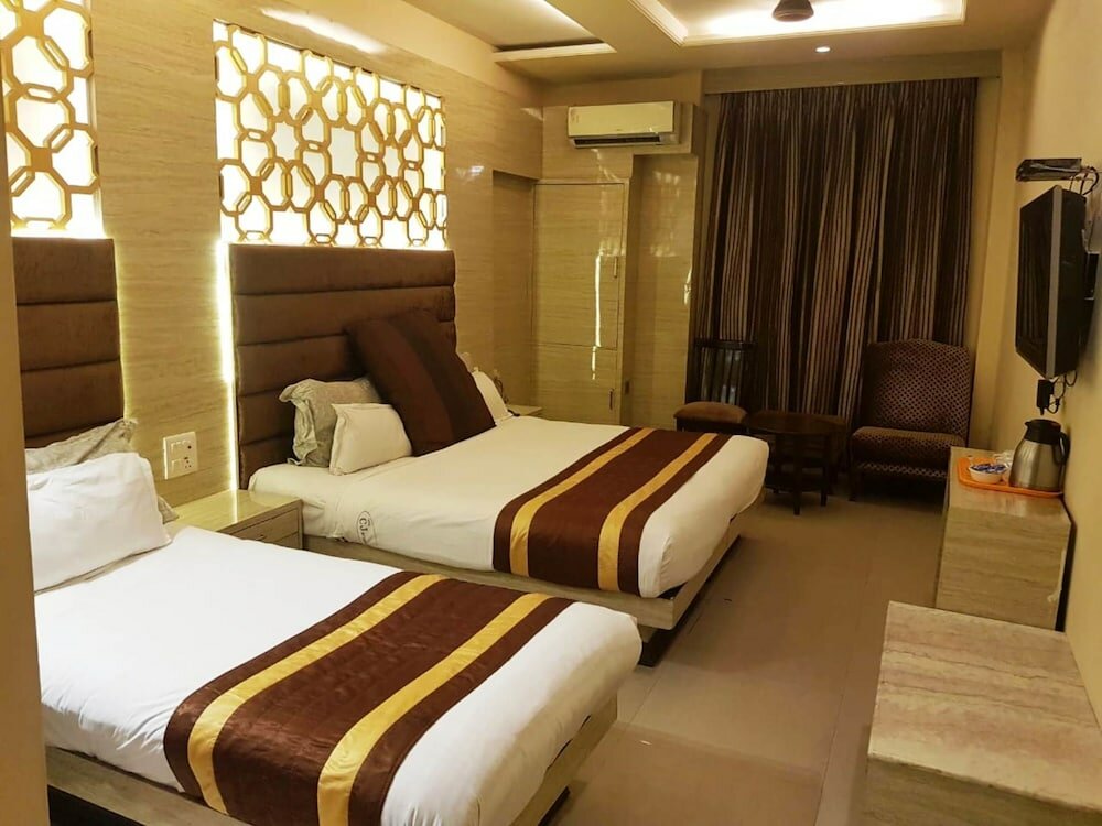 Фото Hotel Cj International