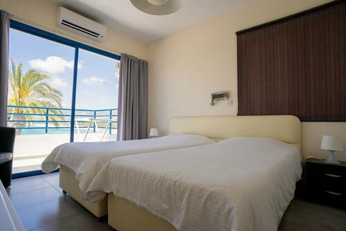 Гостиница Vrachia Beach Hotel & Suites - Adults only