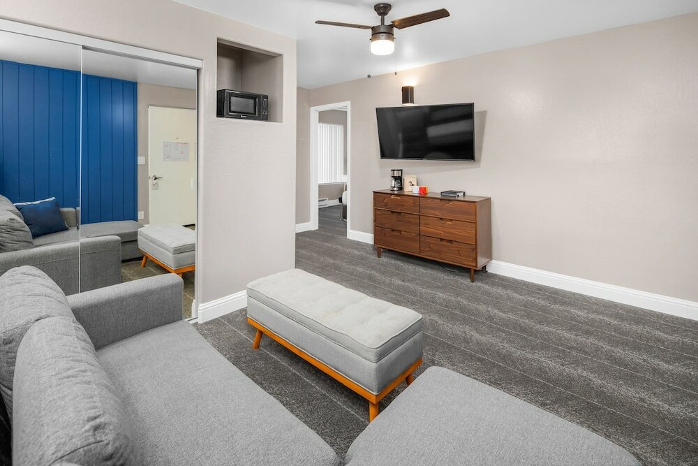 Фото The Inn at Boatworks