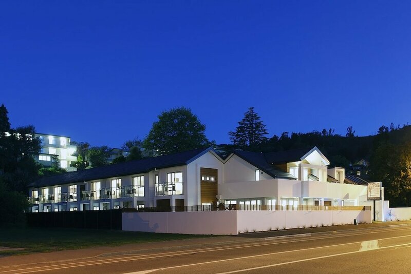 Гостиница Century Park Motor Lodge в Нельсоне