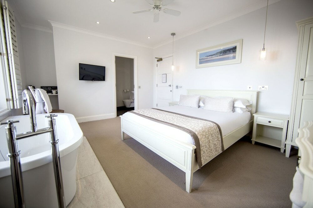Фото Holm House Hotel