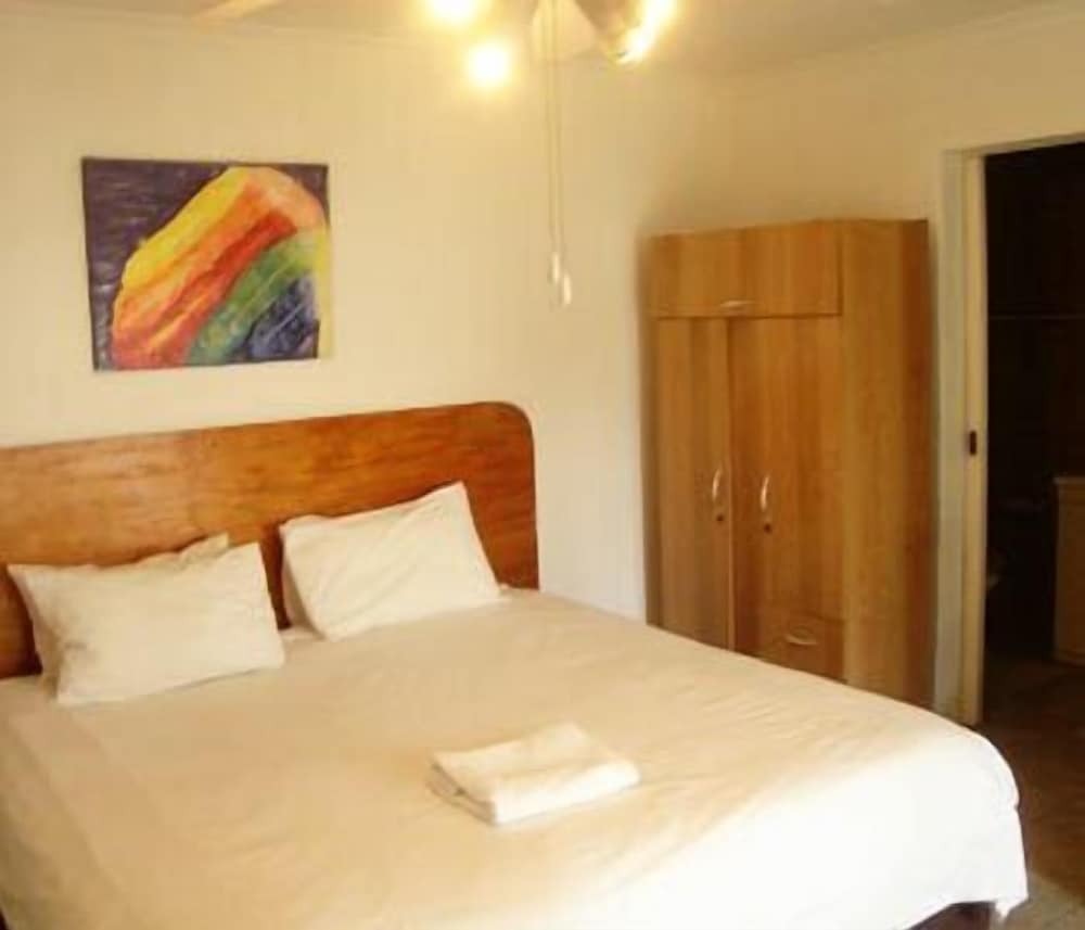 Фото Louhallas Bed & Breakfast