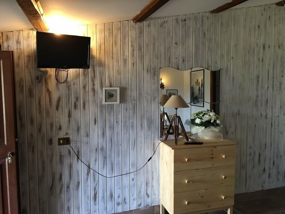 Фото Agriturismo Monte Due Torri