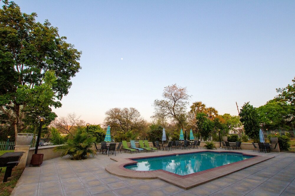 Фото The N1 Hotel & Campsite Victoria Falls