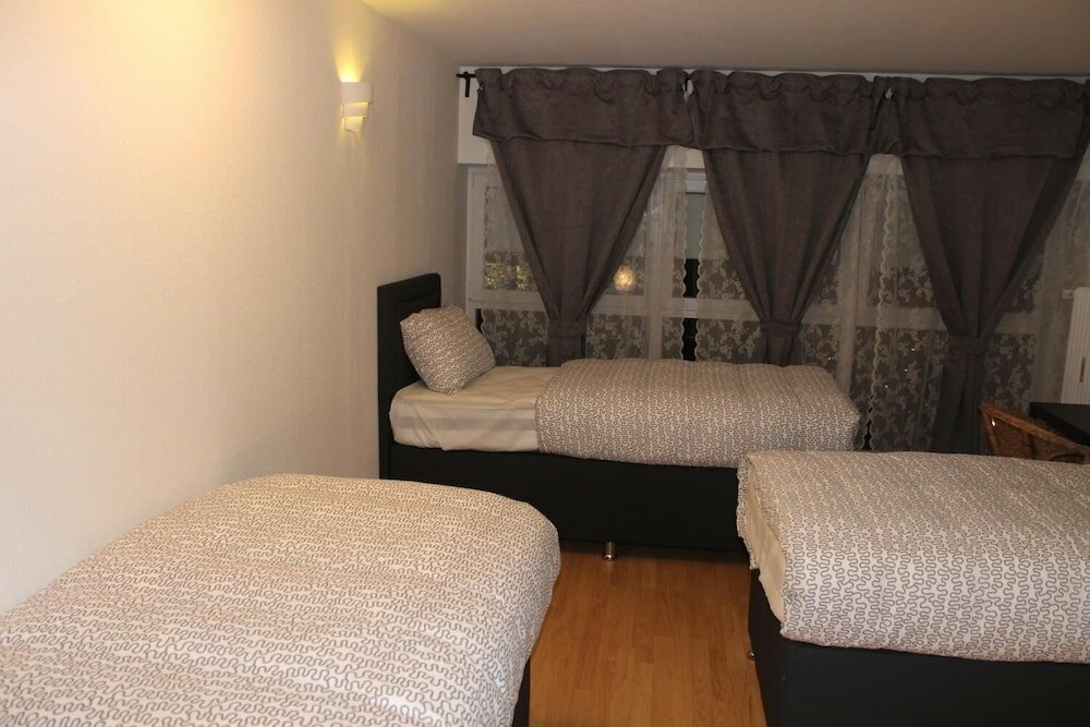 Фото Hotel Garni Emir