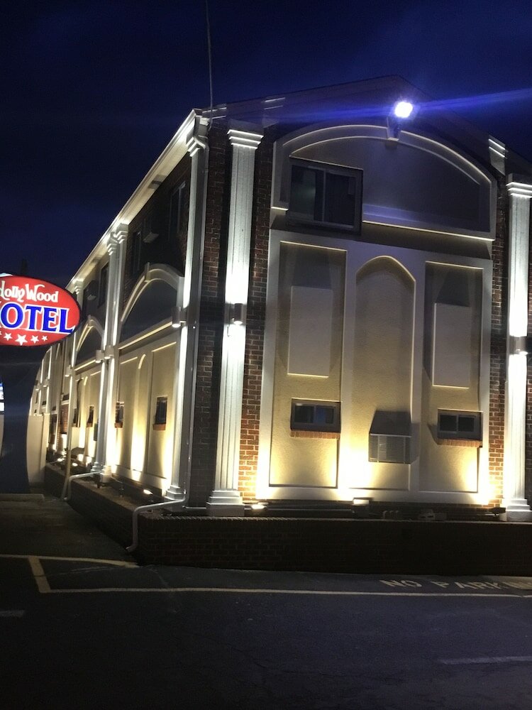 Фото Americas Best Value Inn Avenel Woodbridge