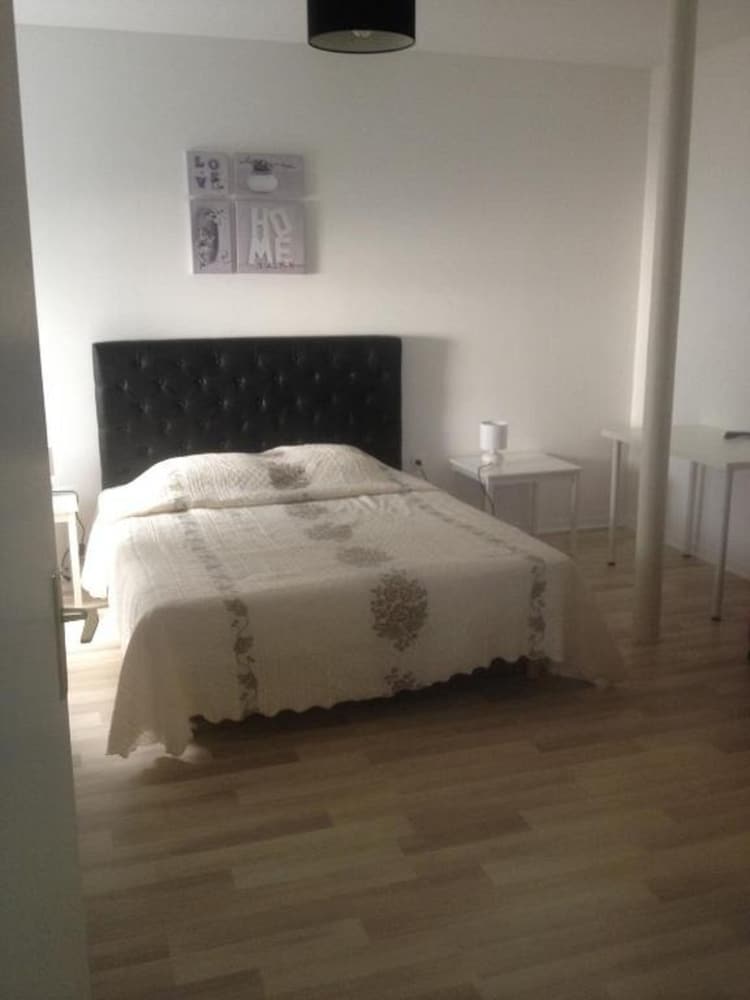 Фото Hôtel Moderne