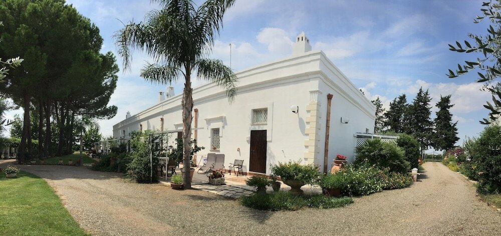 Фото Agriturismo La Stornara