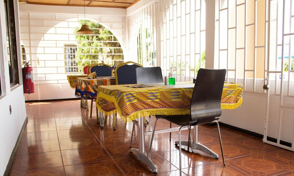 Фото Asantewaa Premier