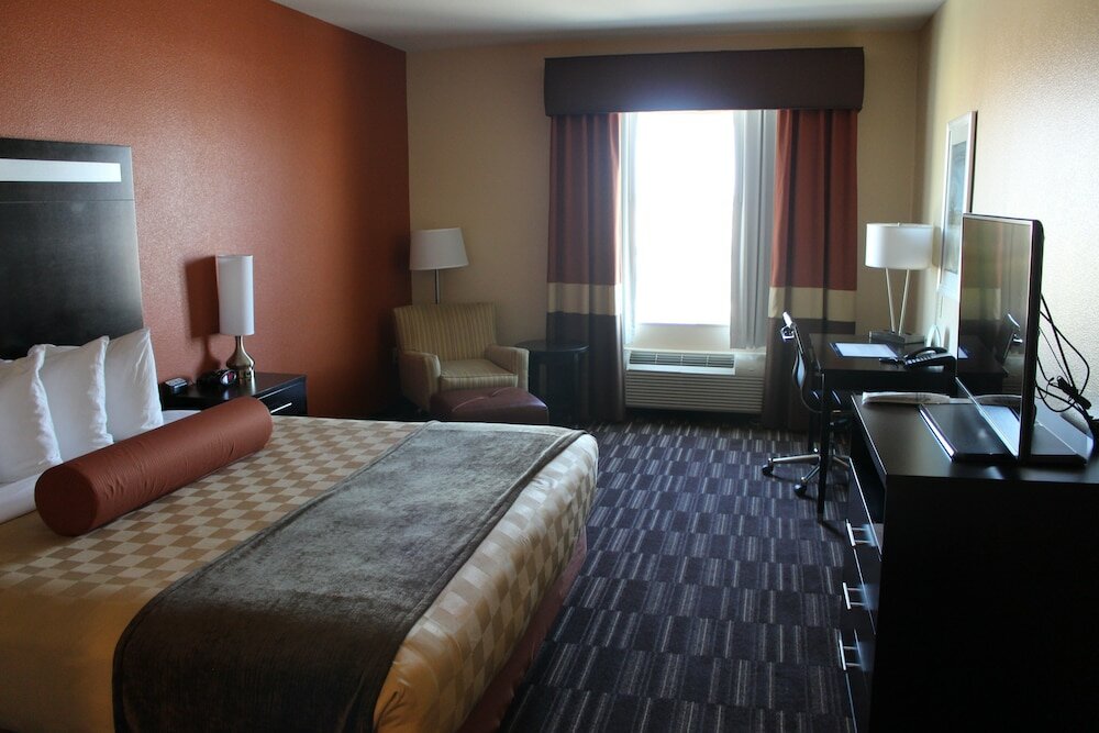 Фото Best Western Plus Desert Poppy Inn