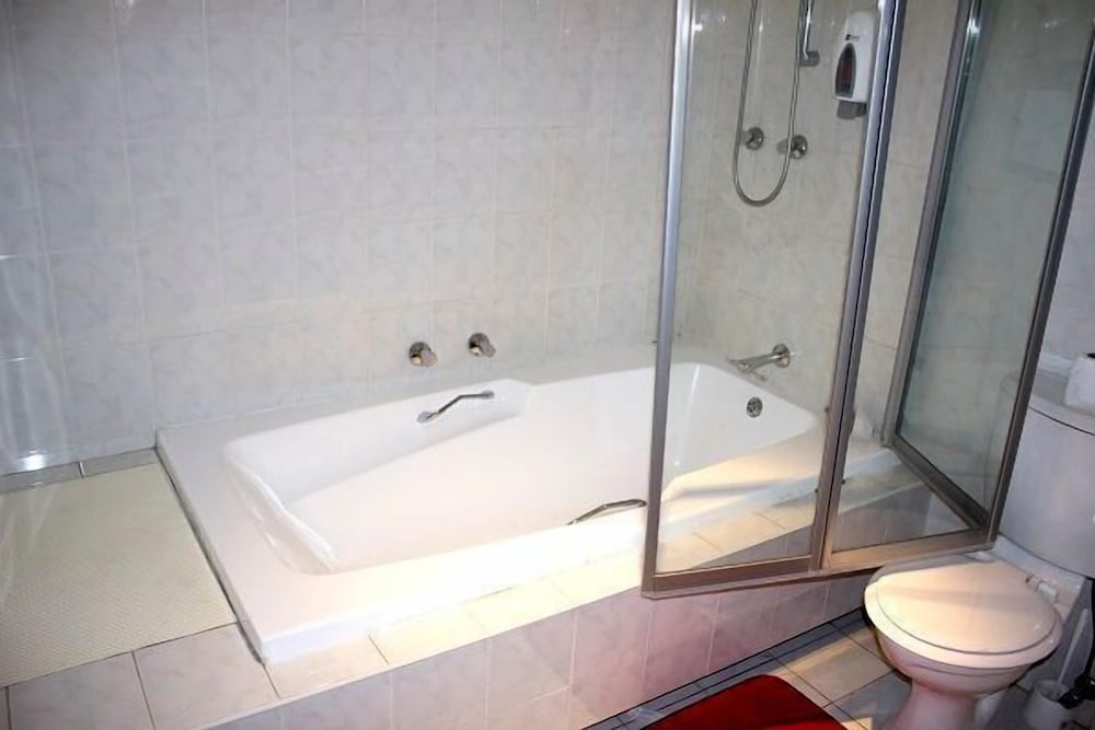 Фото Noraclox Inn