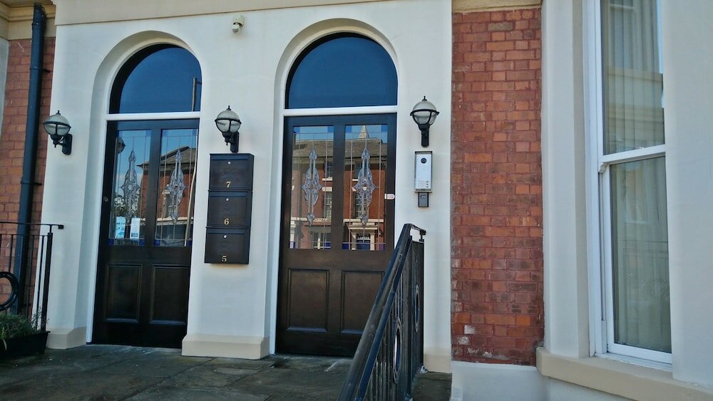 Фото The Shelbourne Apartments