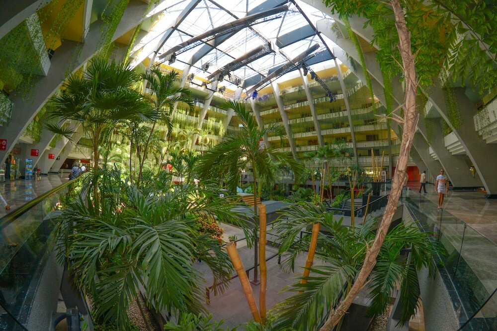 Фото The Pyramid Cancun by Oasis